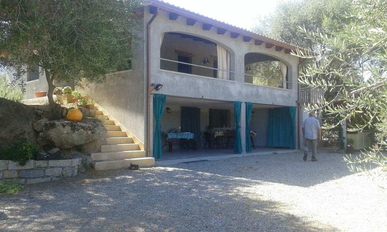 Villa S'Umbra De S'Ozzastru à Orgosolo Extérieur photo