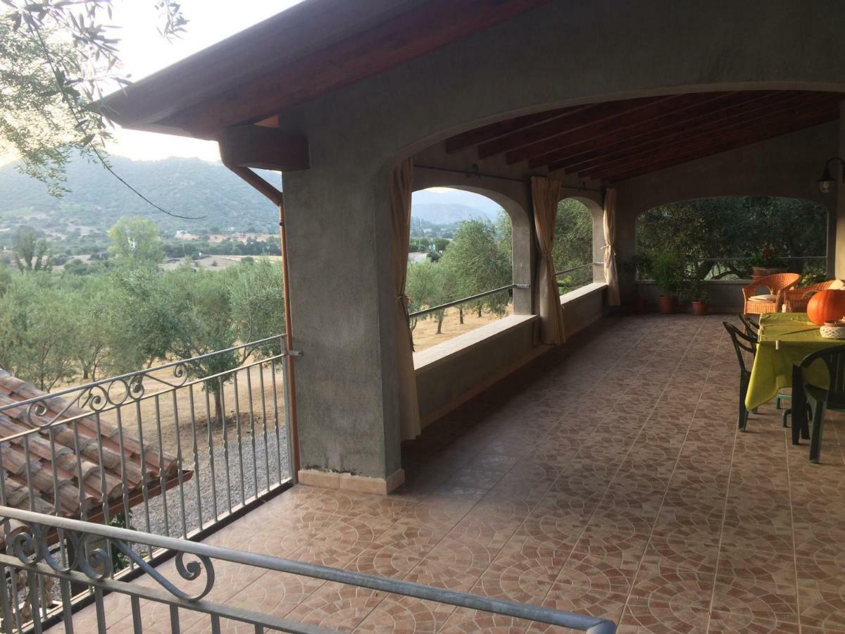 Villa S'Umbra De S'Ozzastru à Orgosolo Extérieur photo